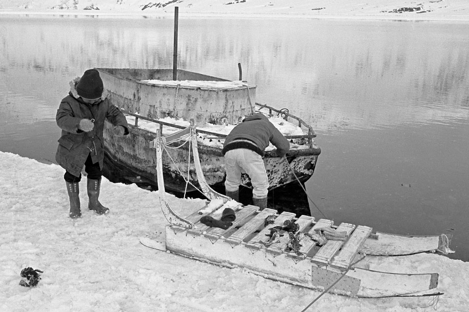 Aput 76